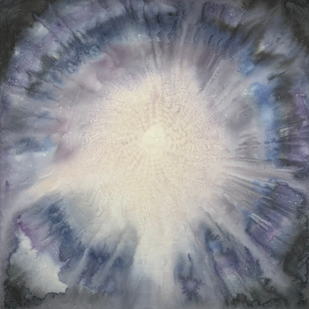 Soft clear central radiating light emits through dark concentric rings of purple, blue, and black. A small crack in the center reveals the gold underneath. 